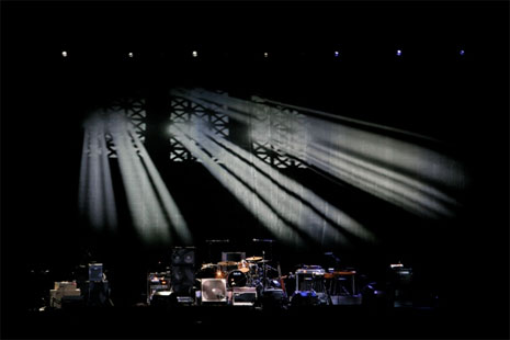 Dunaway Designs and Green Hippo Hippotizer V3 HDs: 2010 Bob Dylan Tour